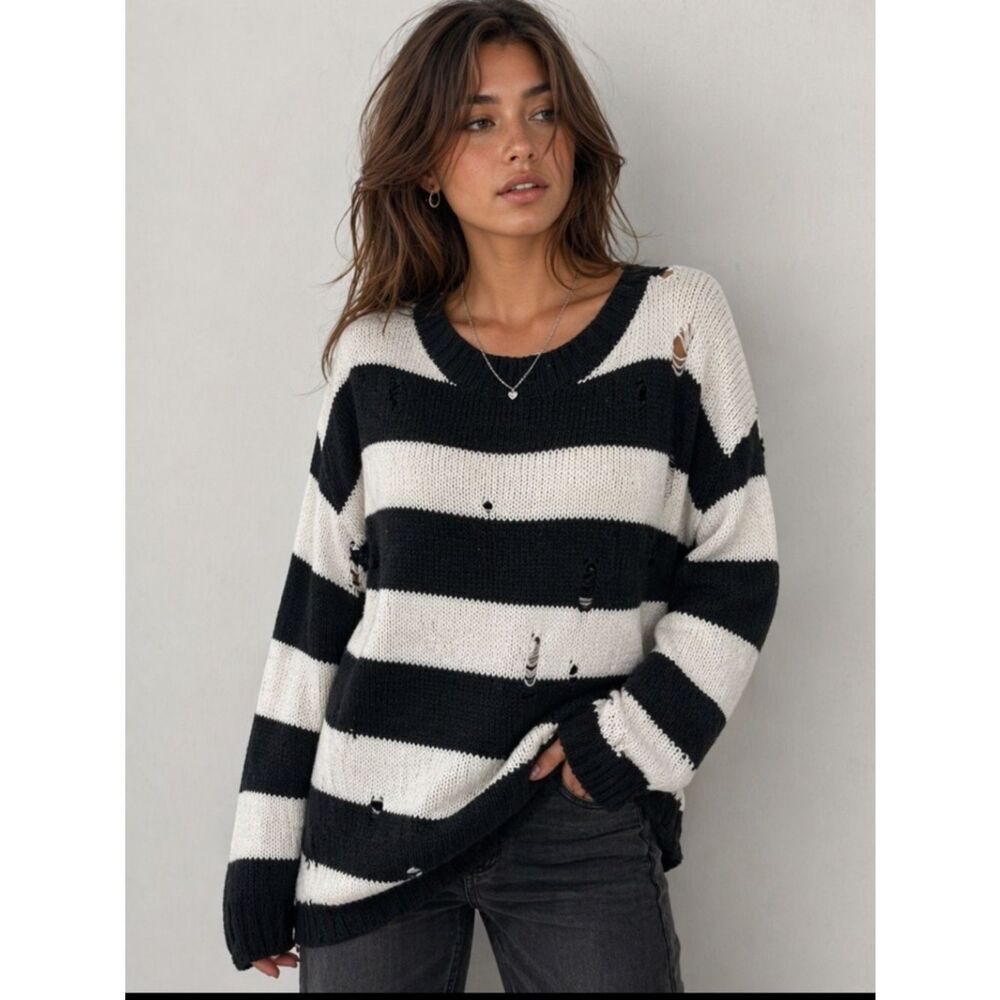 Express Black & White Striped Distressed Sweater Size L Cozy Knit Pullover EUC